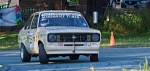 59 - Stuart Stelling driving a Ford Escort RS 2000