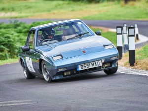 112 - Philip Andrew driving a Reliant Scimitar SS1