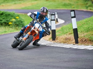 M1 - Tommy Hodges driving a Honda CRF