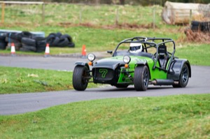 569 - Tom Price driving a Caterham 7