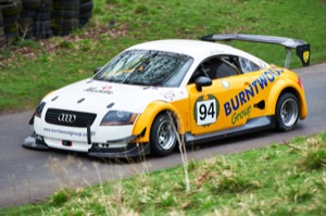 94 - Steve Barnard driving a Audi TT