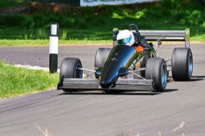 109 - Jim Spencer driving a Reynard 883